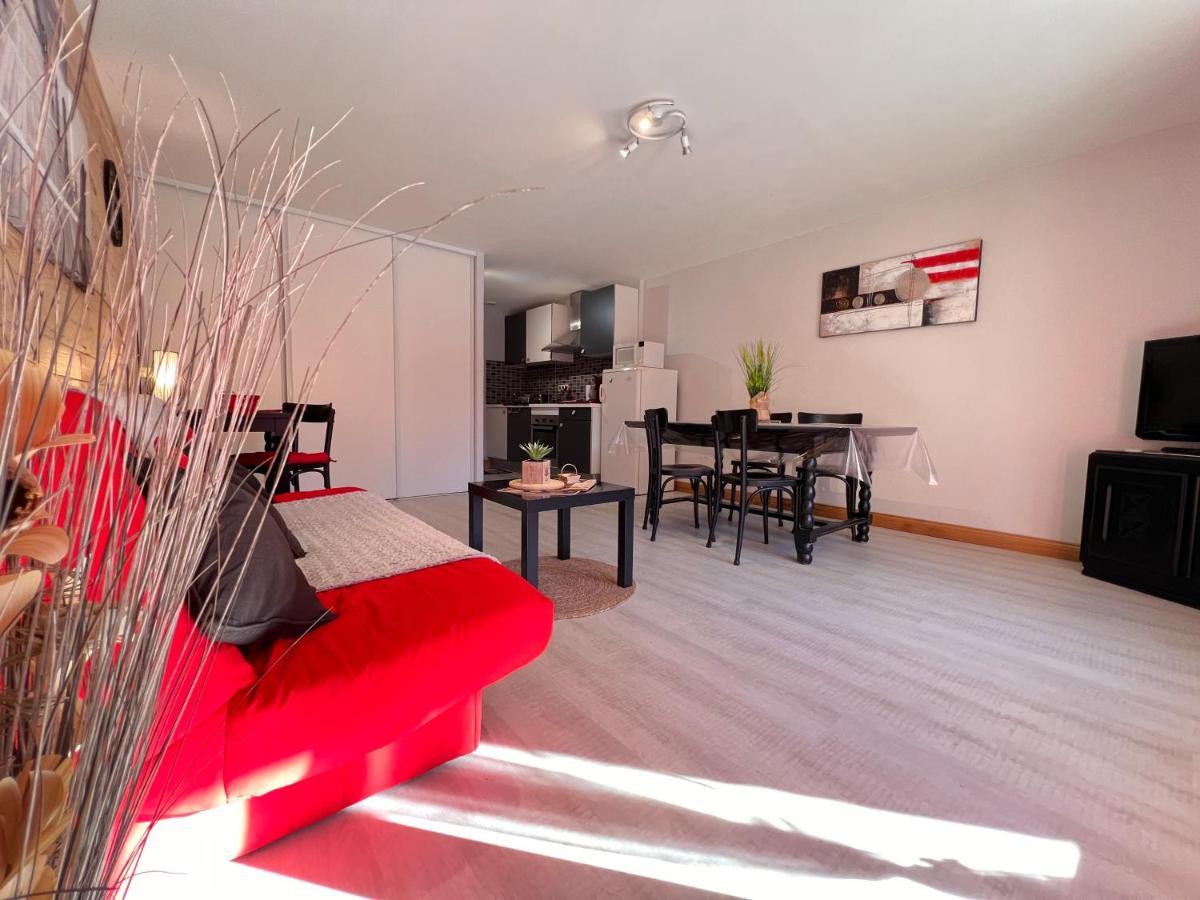 T2 Ensoleille. Terrasse Et Vaste Jardin Commun Appartement Cauterets Buitenkant foto